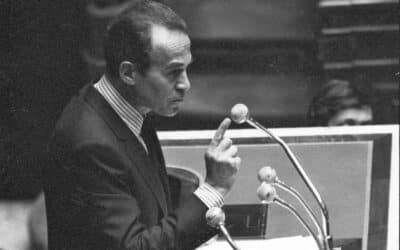 Robert Badinter entre au Panthéon